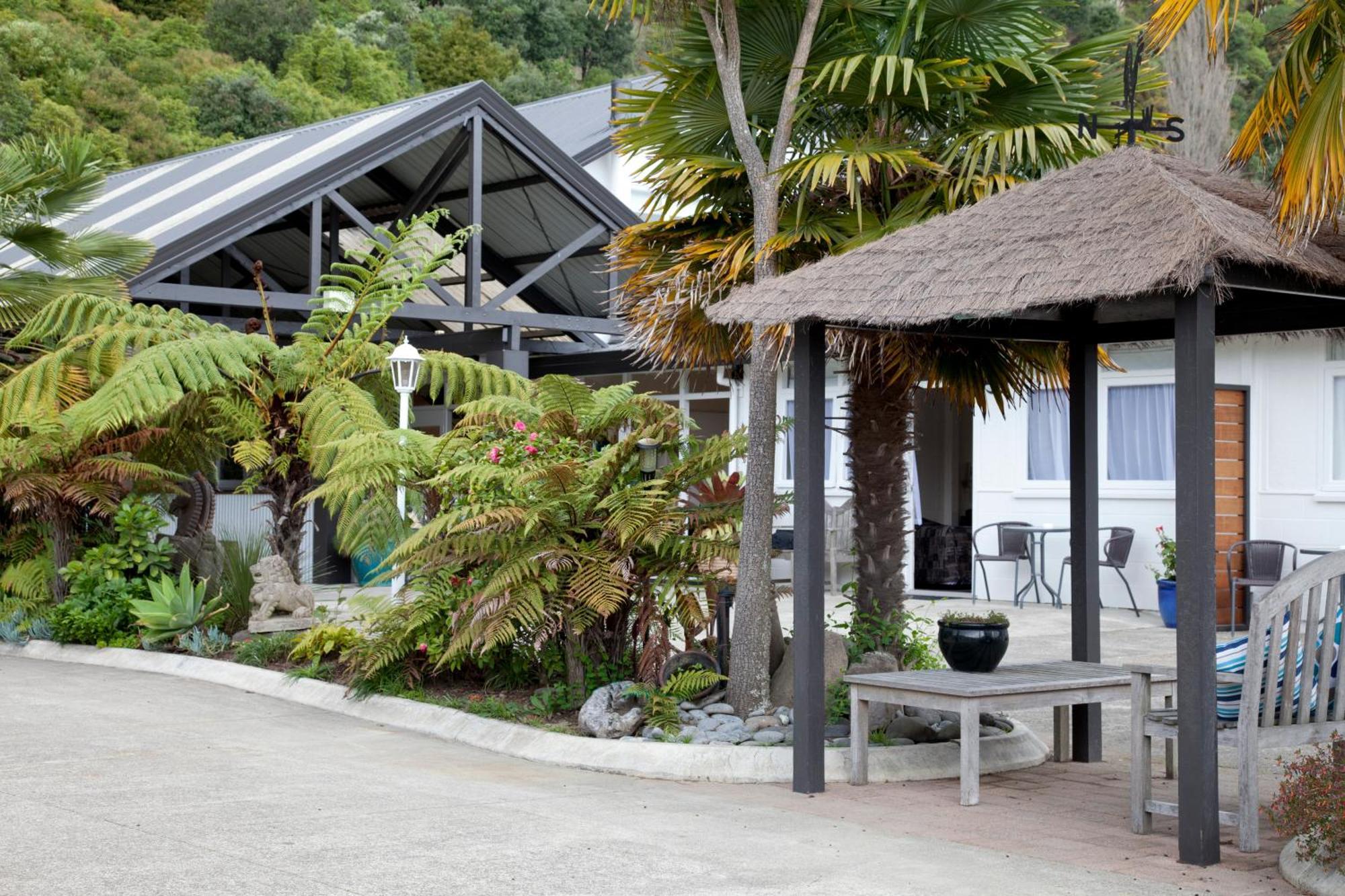 Amber Court Motel ฟากาทาเน ภายนอก รูปภาพ