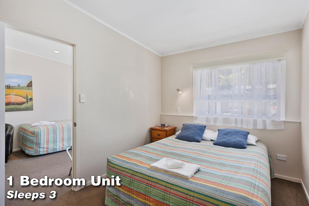 Amber Court Motel ฟากาทาเน ภายนอก รูปภาพ