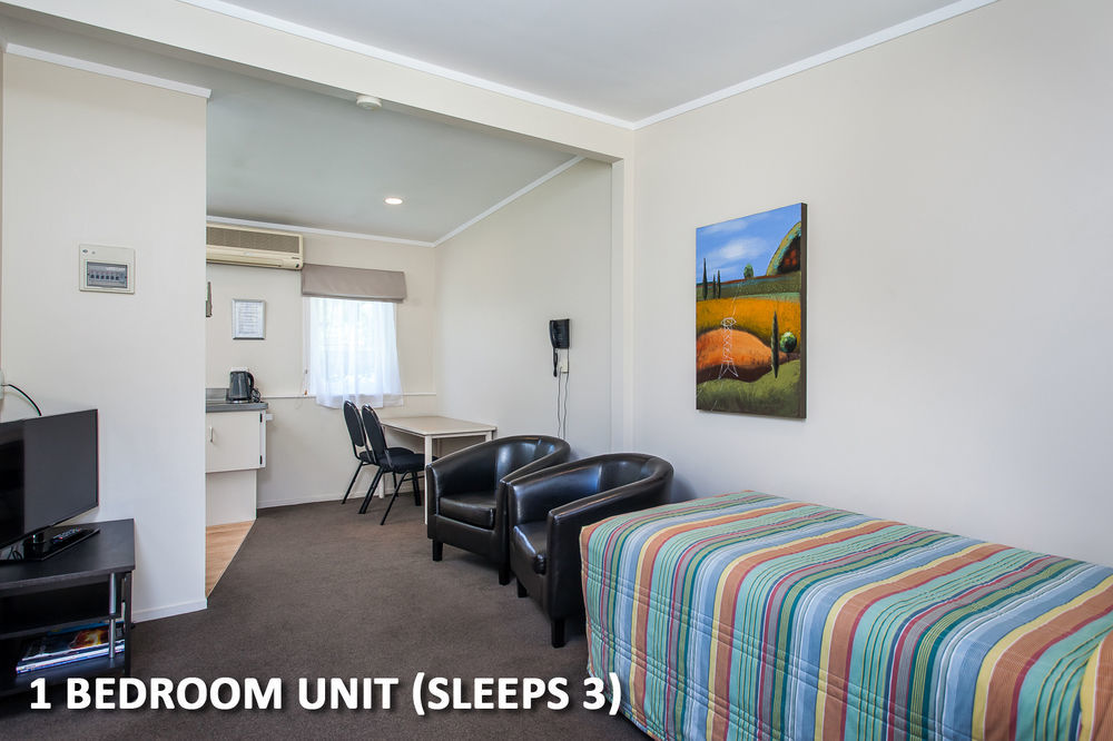 Amber Court Motel ฟากาทาเน ภายนอก รูปภาพ